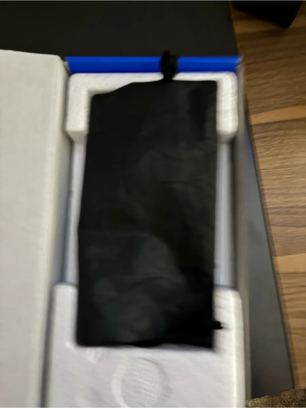 Yeti Microphone - Black - Professional Broadcast Sound